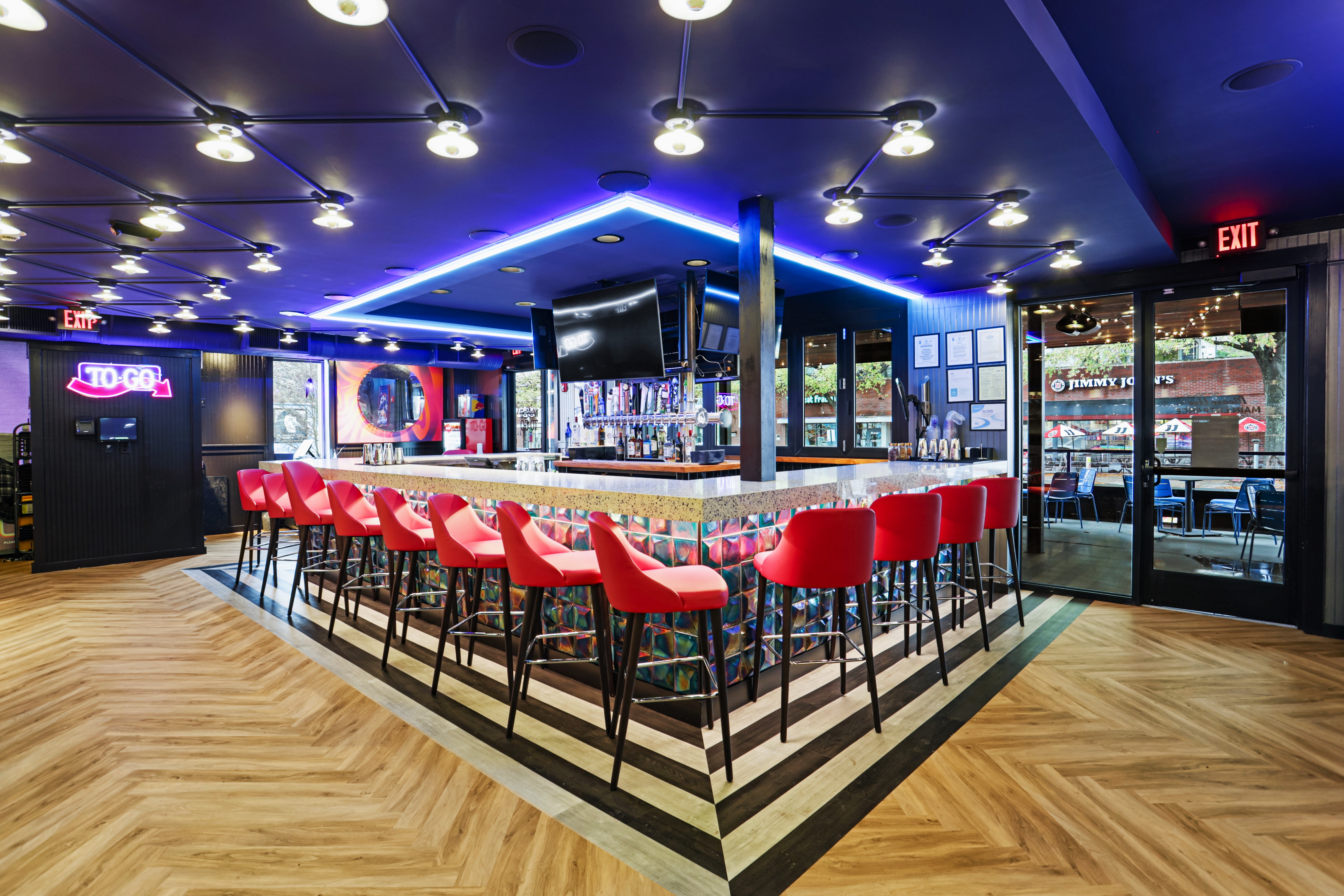 mellow mushroom decatur interior bar