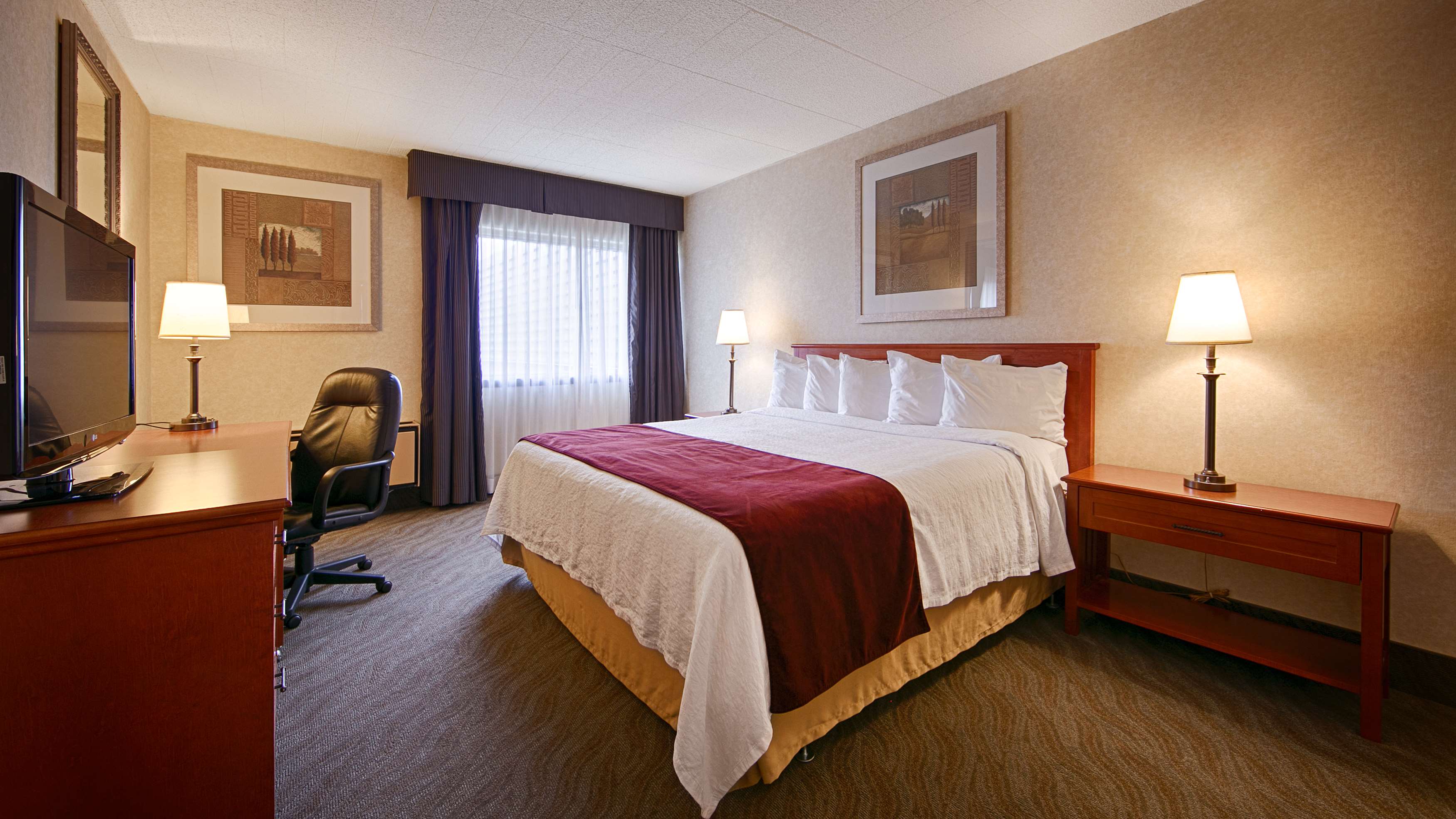 King Guest Suite Best Western North Bay Hotel & Conference Centre North Bay (705)474-5800