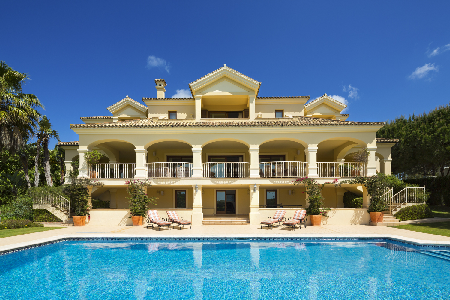 Images Agencia Inmobiliaria en Sotogrande - Miguel Properties