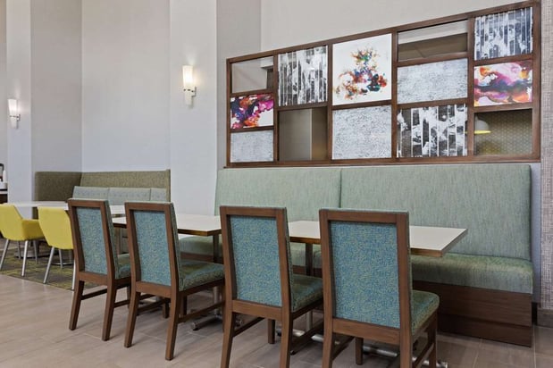 Images Hampton Inn & Suites Orlando Intl Dr N