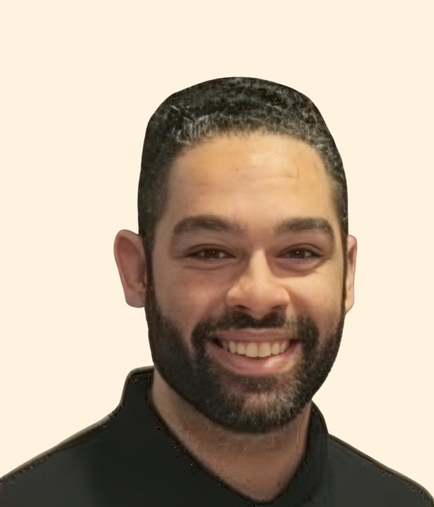 Images Mina Mikhail, Counselor