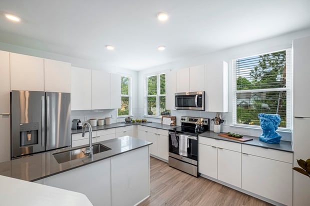 Images Saylor at Southside Trail | Luxury Townhomes for Rent