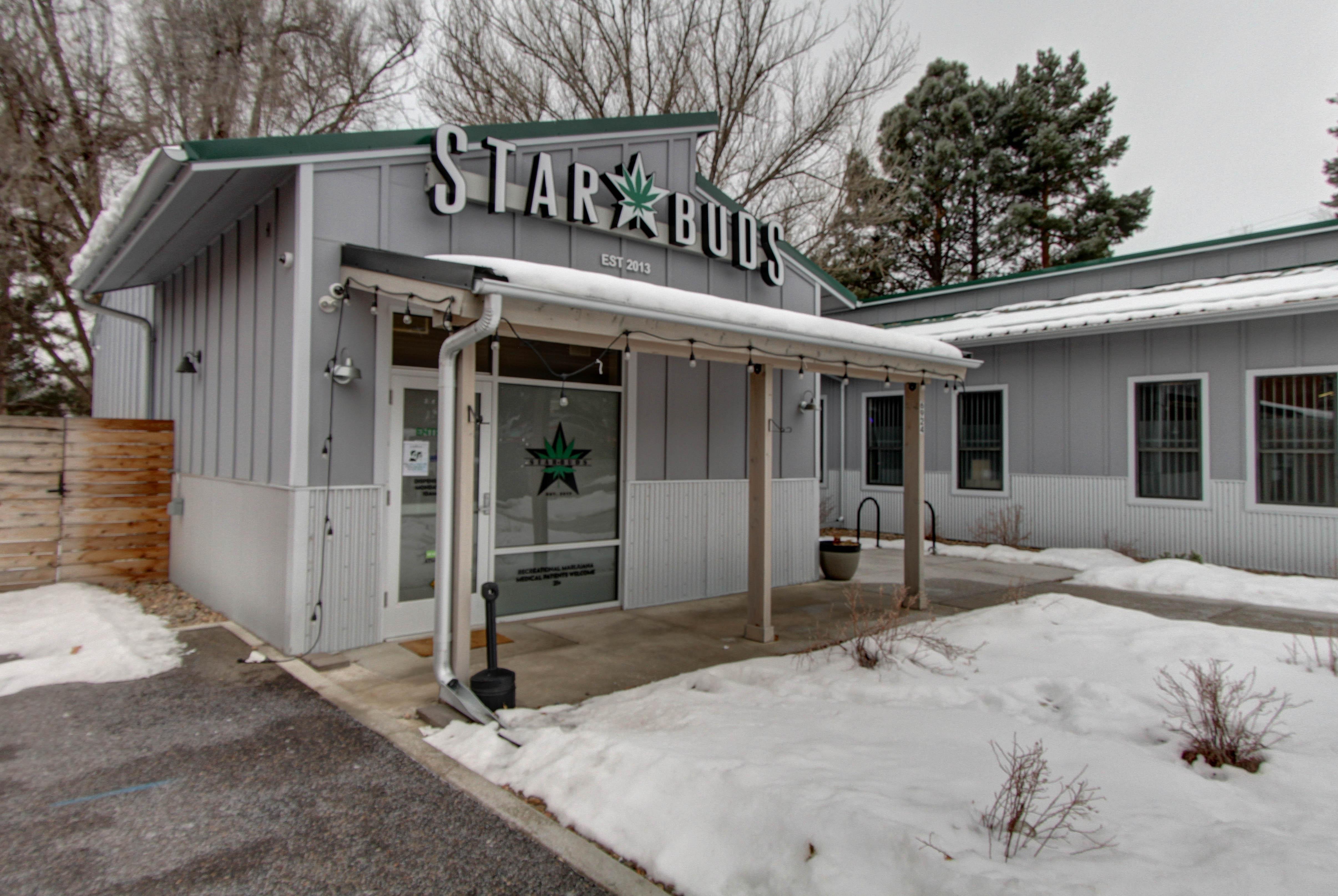 Star Buds Niwot Cannabis Dispensary Exterior