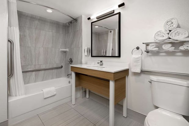 Images Spark by Hilton Rock Springs