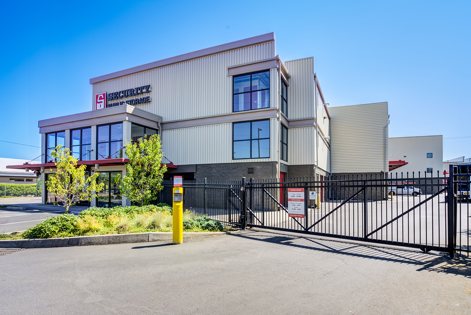 Electronic Gate Entry at Security Public Storage in NW Portland, OR