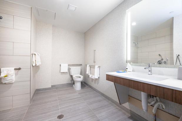 Images Holiday Inn Express & Suites San Jose – Silicon Valley by IHG