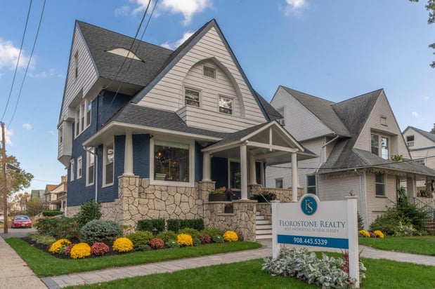 Images FloroStone Realty Inc.