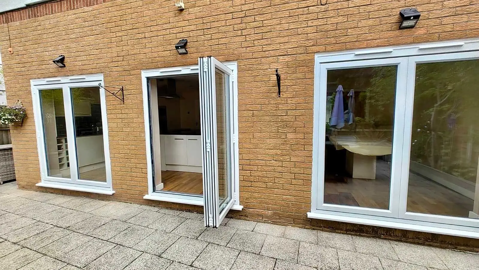 Images K & M Installs Ltd