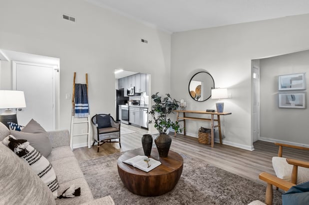 Images West Oak Apartments