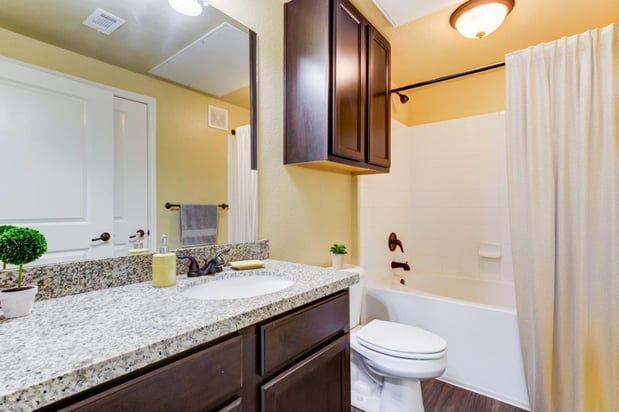 Images Chateau Mirage Apartment Homes
