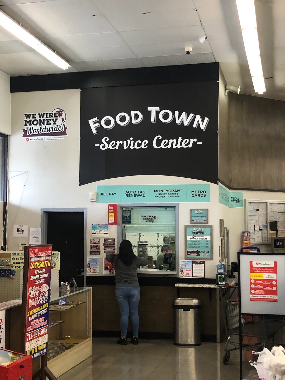 Food Town Service Center