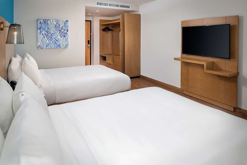 Images Hilton Garden Inn Cancun Airport