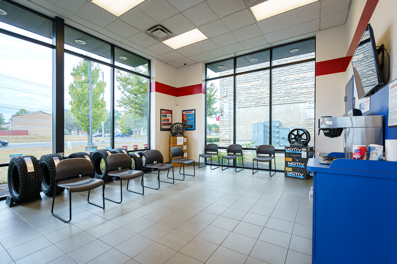 Tire Discounters on 1968 Baltimore Reynoldsburg Rd in Reynoldsburg