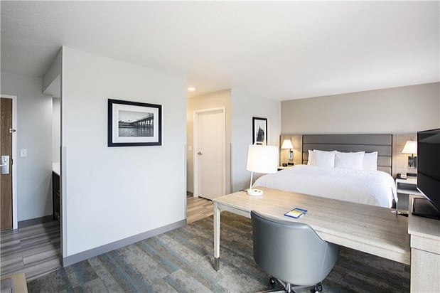 Images Hampton Inn and Suites Hermosa Beach