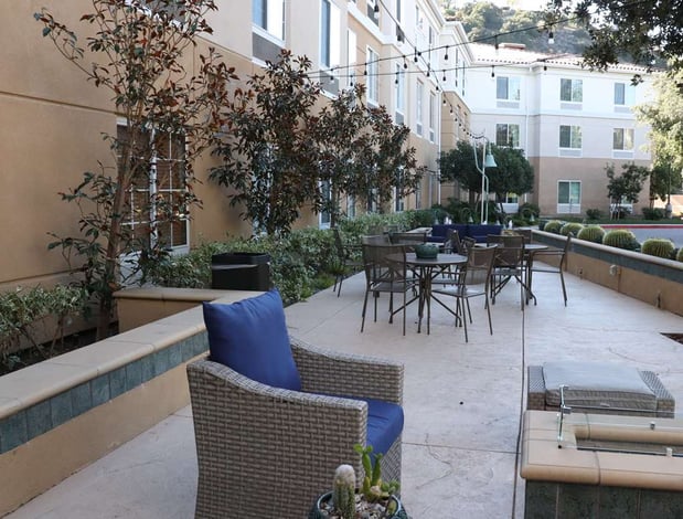 Images Hilton Garden Inn Calabasas