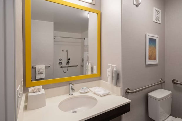Images Hampton Inn & Suites Agoura Hills
