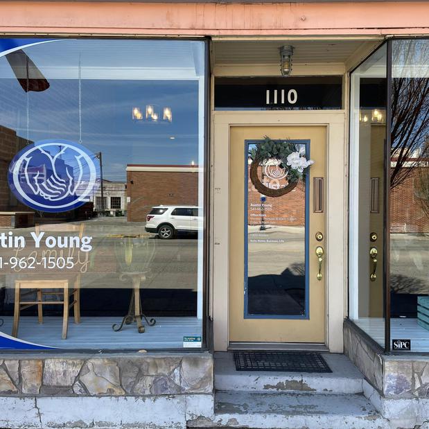 Images Austin Young: Allstate Insurance