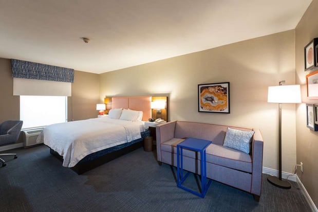 Images Hampton Inn & Suites Jamestown
