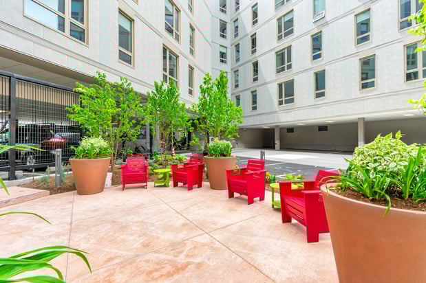 Images Pok Oi Residences