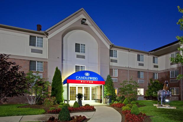 Images Candlewood Suites Louisville Airport by IHG