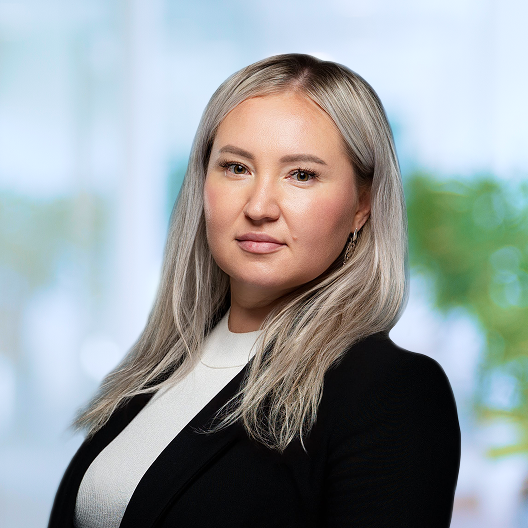 Galina Lapteva headshot.