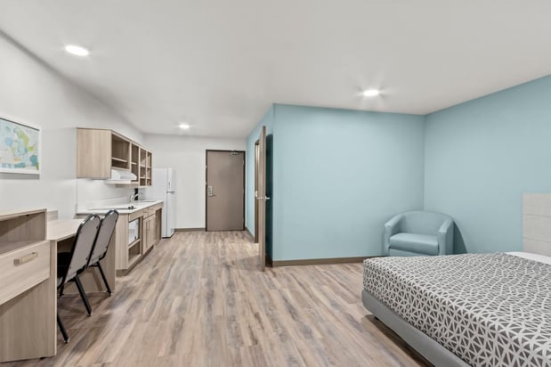 Images WoodSpring Suites Charlotte-Arrowood