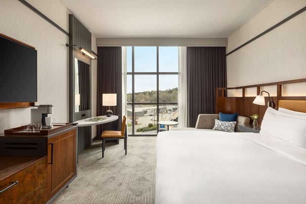 Images Valley Hotel Homewood Birmingham, Curio Collection by Hilton