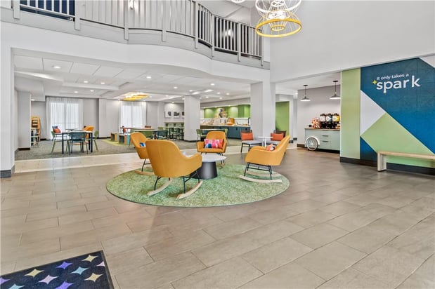 Images Spark by Hilton Mechanicsburg