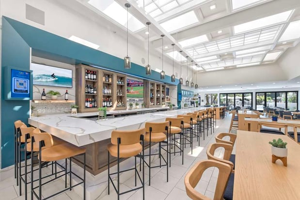 Images Hilton Irvine/Orange County Airport
