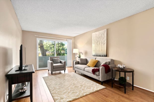 Images Vista Apartments