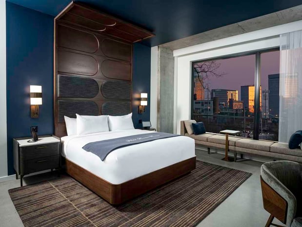 Images Hotel Bourre Bonne Louisville, Curio Collection by Hilton