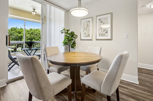 Images Five Star Premier Residences of Plantation