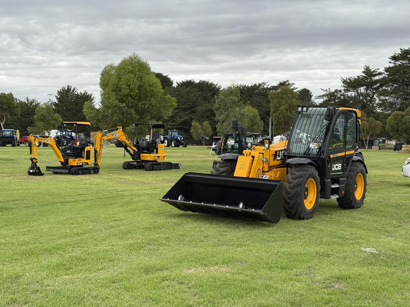 Images South East JCB