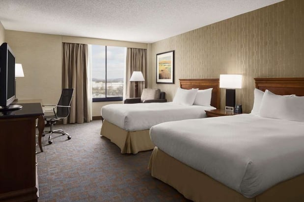 Images DoubleTree by Hilton Somerset Hotel and Conference Center
