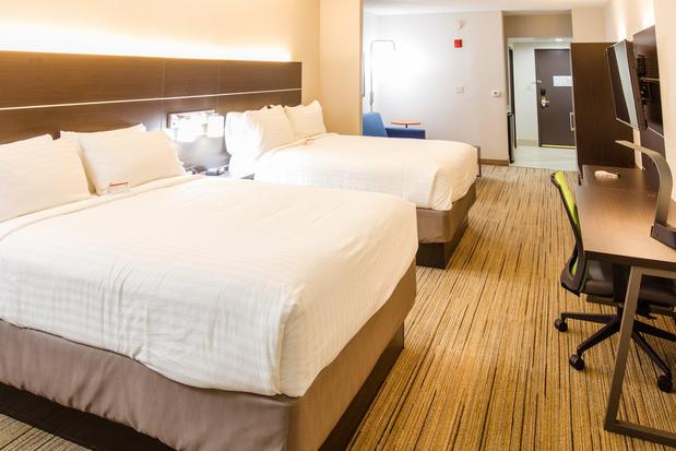 Images Holiday Inn Express & Suites Harriman, an IHG Hotel