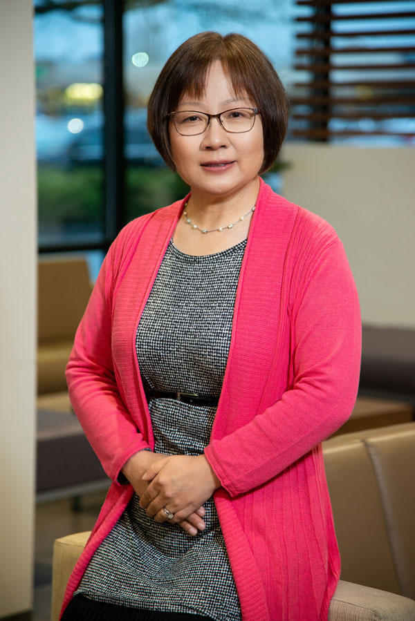 Vicky Lee, Md, Phd, MD, PhD Hematology/Oncology and Oncologist/hematologist
