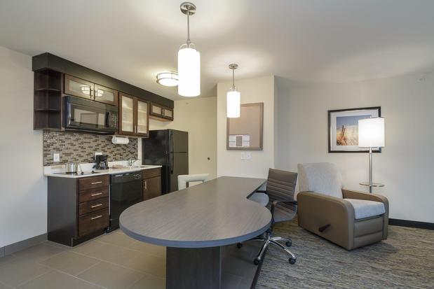 Images Candlewood Suites Mishawaka by IHG