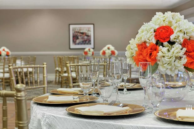 Images Embassy Suites by Hilton Los Angeles Downey