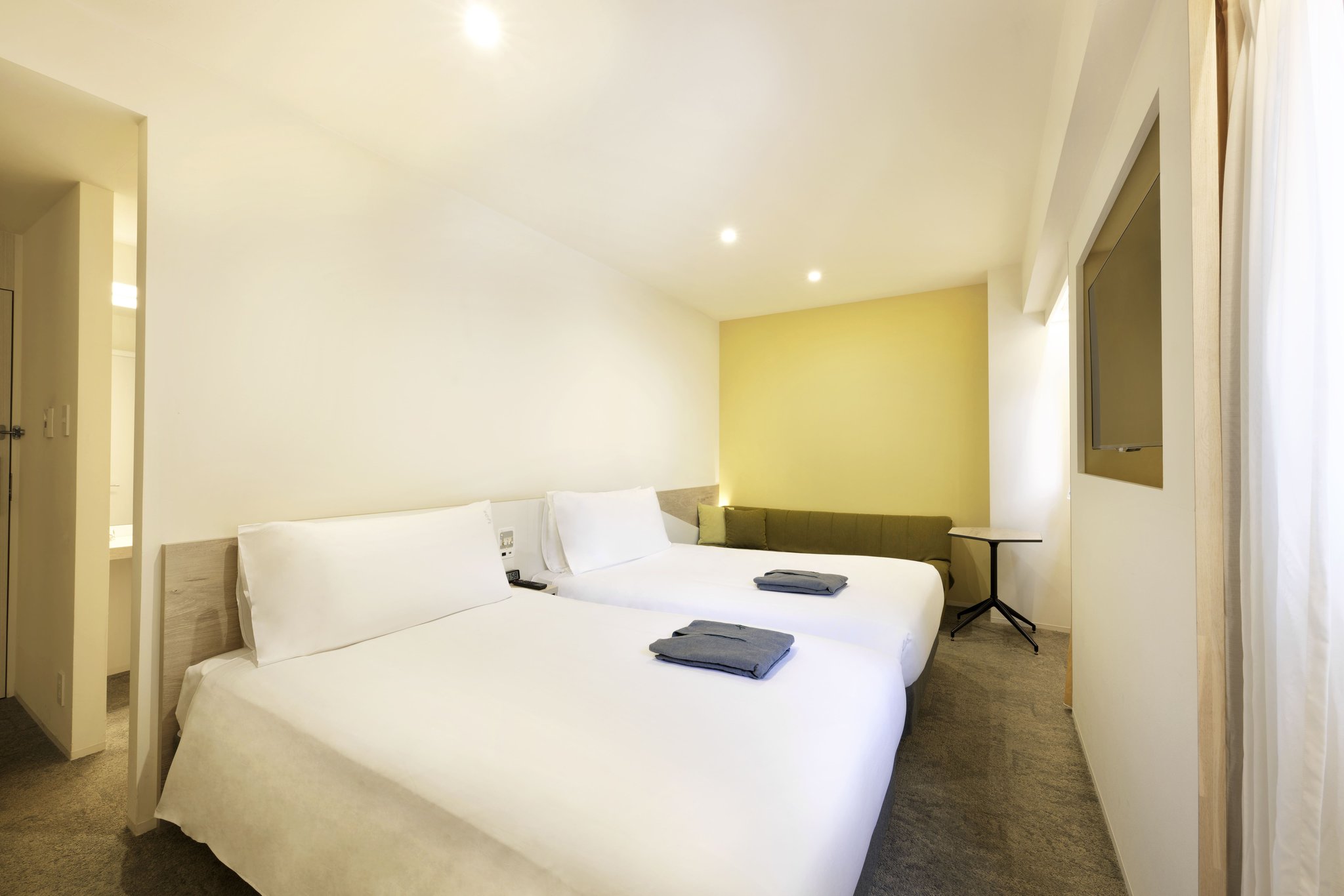 Images Holiday Inn & Suites Sapporo Odori Park by IHG