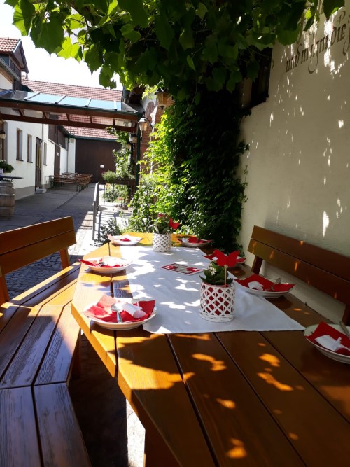 Weinbau - Heurigenschenke - Schüller KG, Rauchenwarth 9 in Rauchenwarth