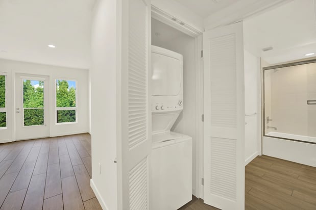 Images The Urbanpolitan Luxury Apartments in Los Angeles