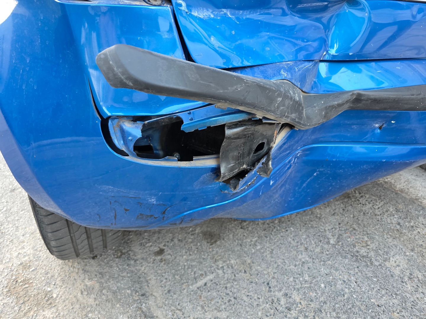 Unfallzentrale NRW | Kfz Gutachter Düsseldorf, Toulouser Allee 9 in Düsseldorf