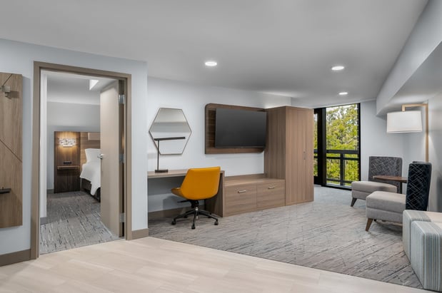 Images Holiday Inn Express Hilton Head Island by IHG