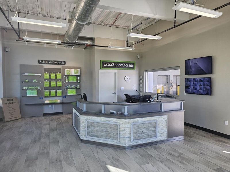 Images Extra Space Storage