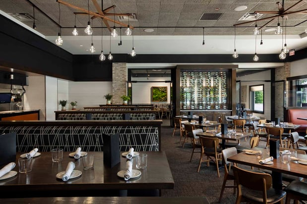 Images Burtons Grill & Bar