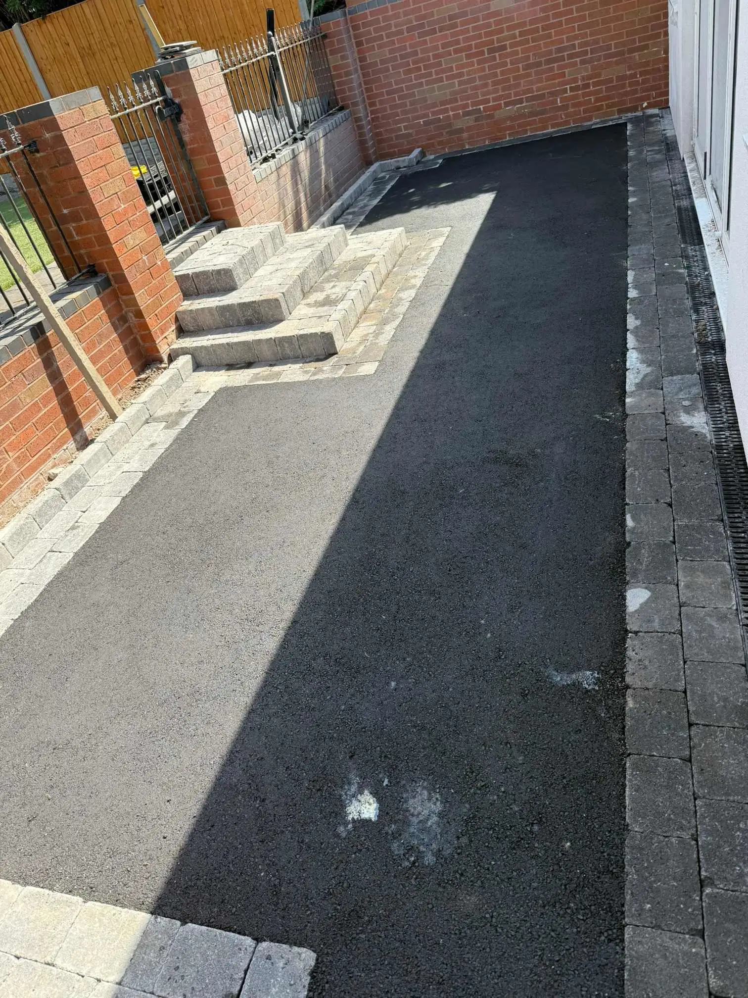 Images Groundforce Midlands Ltd