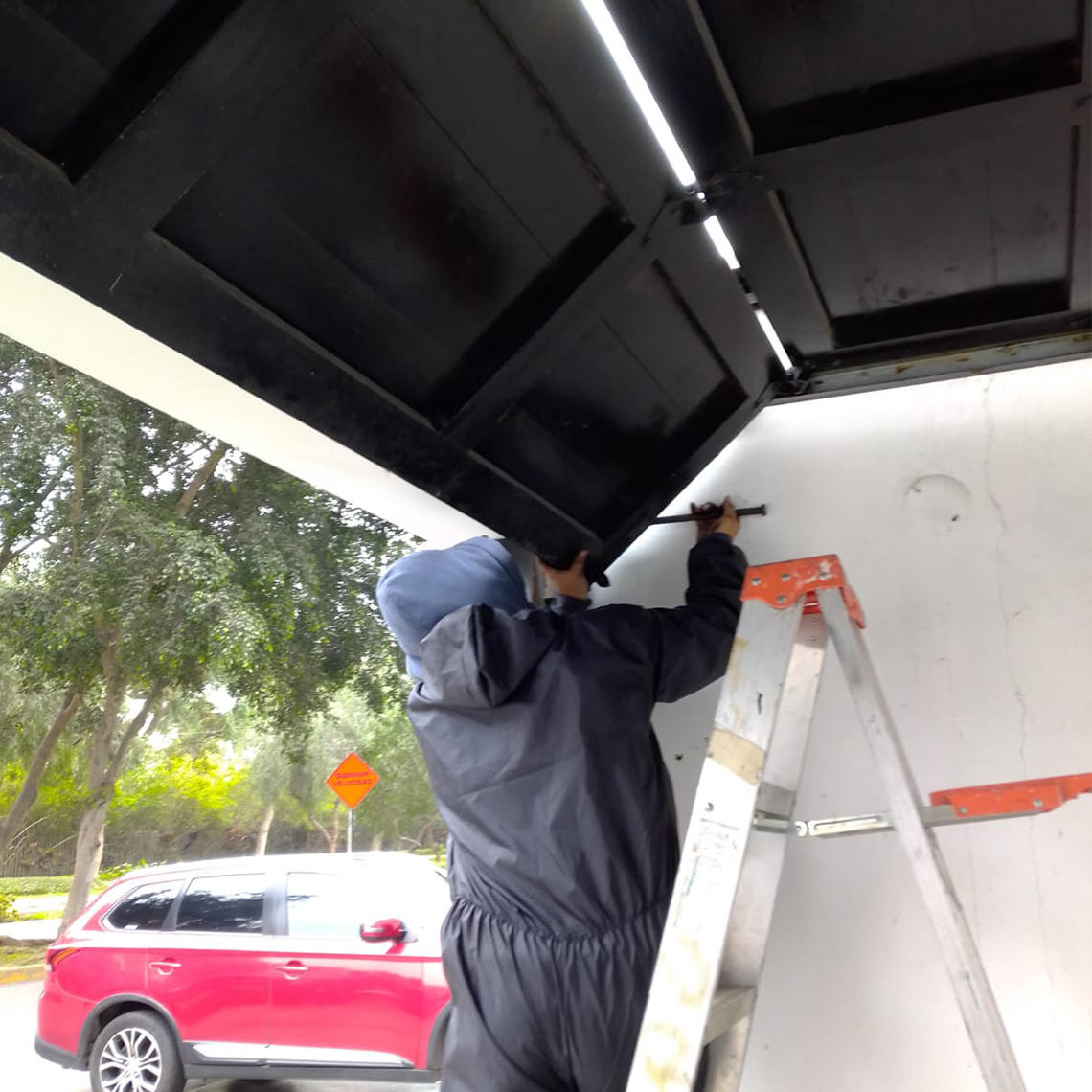 Villalobos Garage Doors Logo