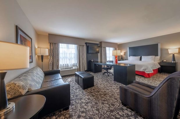 Images Hampton Inn & Suites DuPont