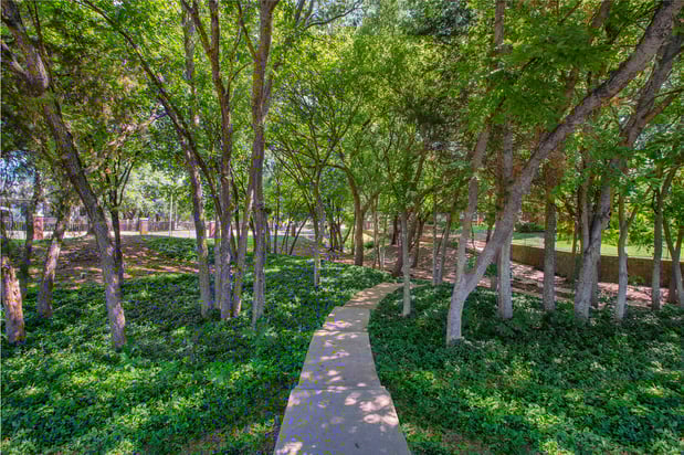Images MAA Grand Courtyards