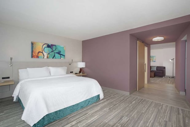 Images Hilton Garden Inn Omaha Aksarben Village